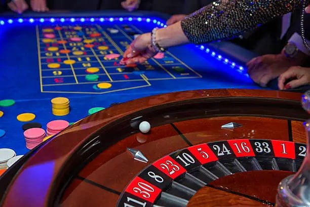 Tampilan aplikasi plinko ball di berbagai perangkat Android dan iOS